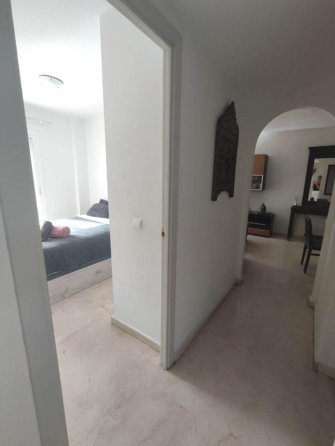 Jowi - Piso Amplio Y Familiar Appartement Benalmádena